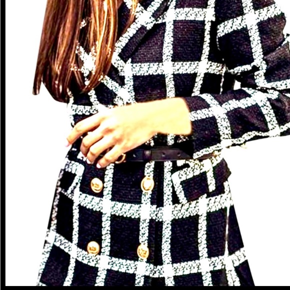 Like New. 💕 - Picture 2 of 4